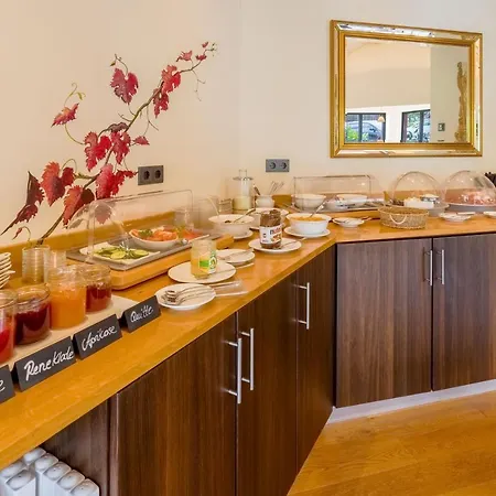 Main-vinotel Weingut Helmstetter 3*