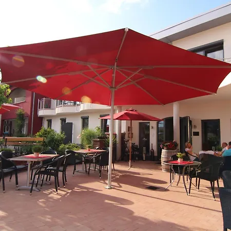 Hotel Main-vinotel Weingut Helmstetter Buergstadt