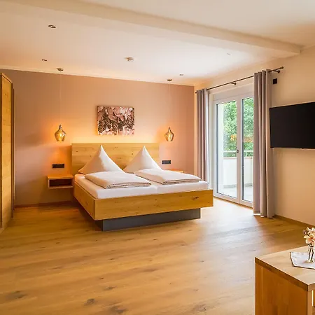 Ξενοδοχείο Main-vinotel Weingut Helmstetter 3*