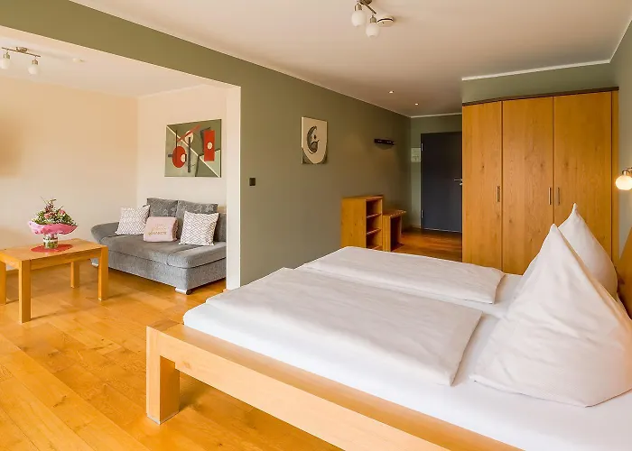 Hotel Main-vinotel Weingut Helmstetter Buergstadt